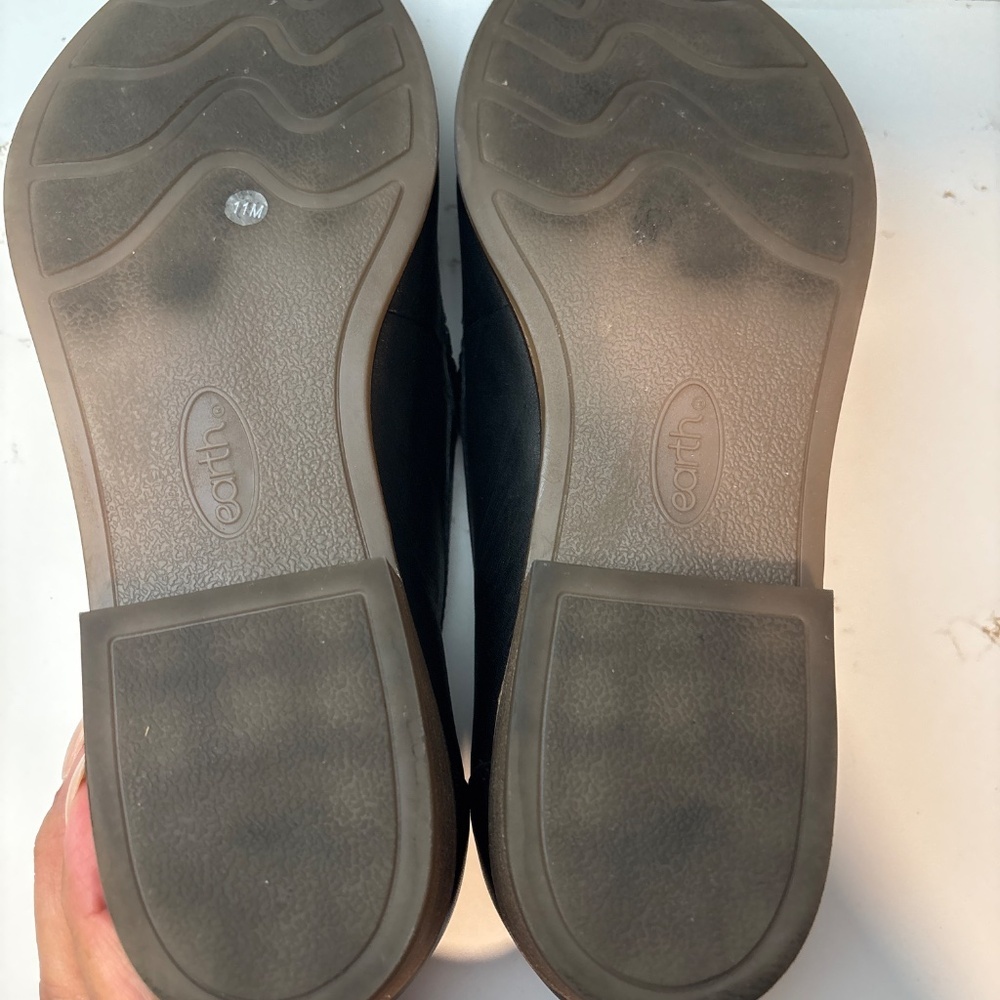 Preowned Earth Women's, Elona Loafer Size 11 - Picture 9 of 9
